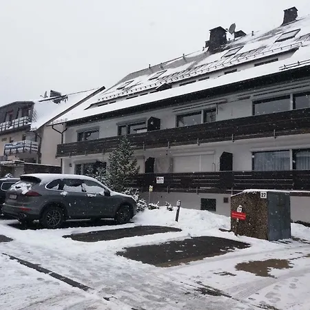 Am Skilift *